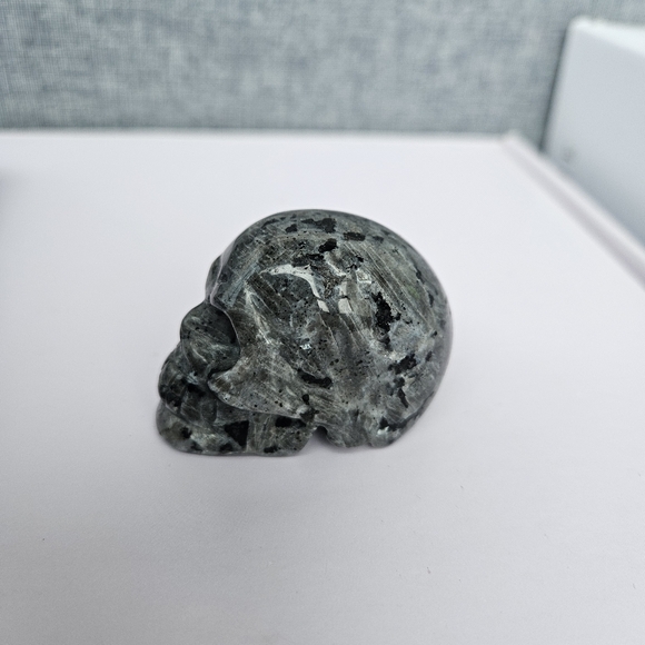 Larvakite Crystal Skull - Picture 5 of 7